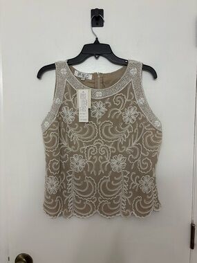 JKARA NEW YORK | Beaded Floral Embroidered Top | Scalloped Hem | NWT | XL